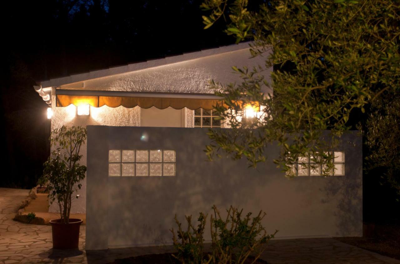 Ca L'Eli Different Experience Hutt 12157 Guest House Mont-roig del Camp Ngoại thất bức ảnh